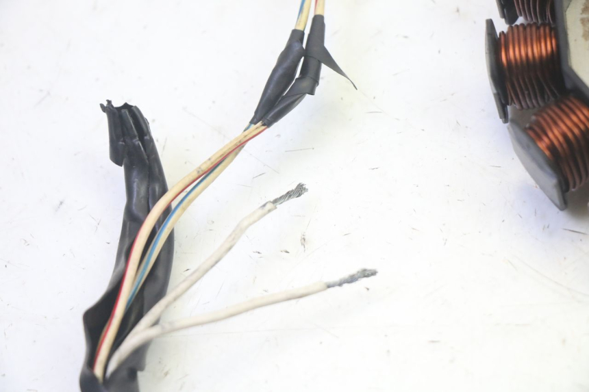 photo de ROTOR STATORE YAMAHA NEOS NEO'S 4T 50 (2008 - 2016) - Markeringen en referenties