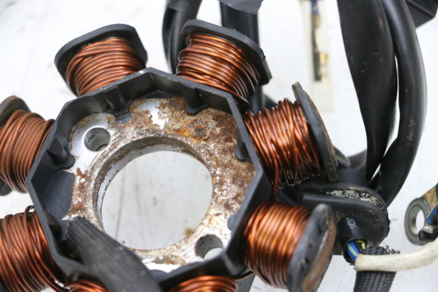 photo de ROTOR STATOREN SYM ORBIT 2 50 (2008 - 2014) - Bevestigingspunten