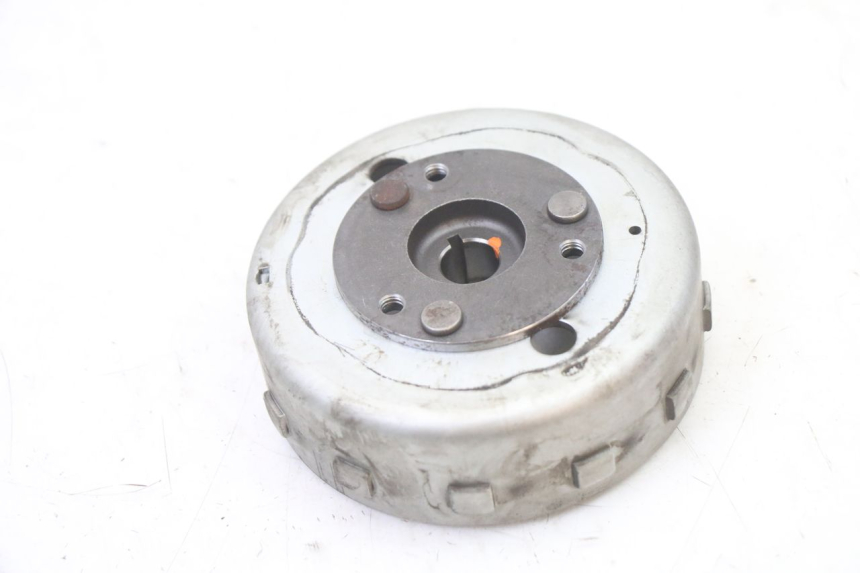 photo de ROTOR STATOREN MBK OVETTO 4T 50 (2008 - 2016) - Bevestigingspunten