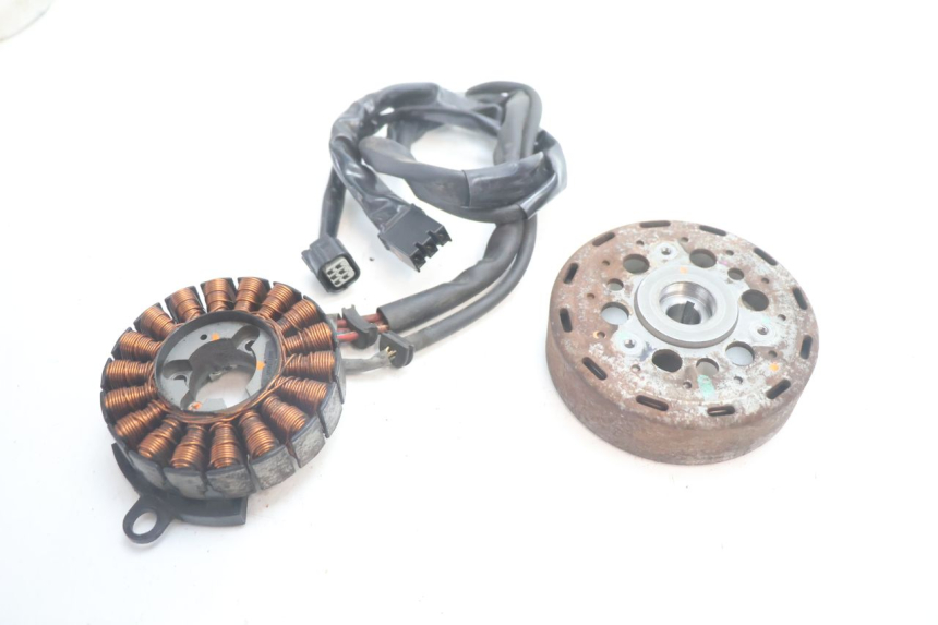 photo de ROTOR STATOREN HONDA PCX (JF28) 125 (2009 - 2011) - Hoofdaanzicht