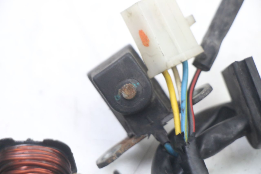 photo de ROTOR STATOREN PEUGEOT KISBEE 2T 50 (2010 - 2017) - Markeringen en referenties