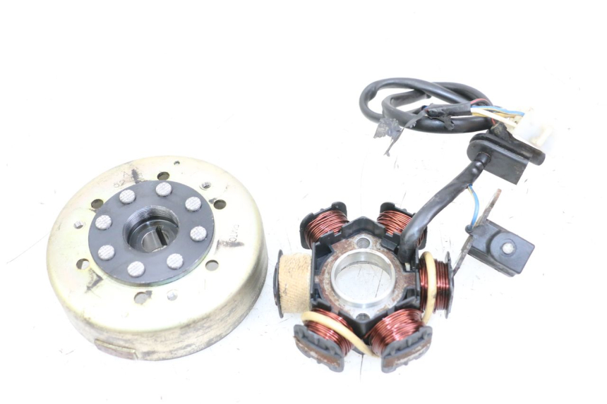 photo de ROTOR STATORE PEUGEOT LUDIX 50 (2008 - 2017) - Hoofdaanzicht