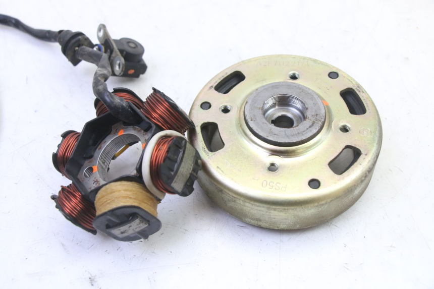 photo de ROTOR STATOREN PGO RODOSHOW 2T 50 (2003 - 2007) - Detail van het onderdeel