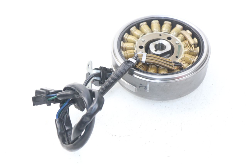 photo de ROTOR STATOREN SUZUKI RV VAN VAN 125 (2003 - 2008) - Andere kijkhoek