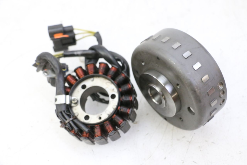 photo de ROTOR STATOREN PEUGEOT SATELIS 125 (2013 - 2018) - Zoom op gebruiksstaat