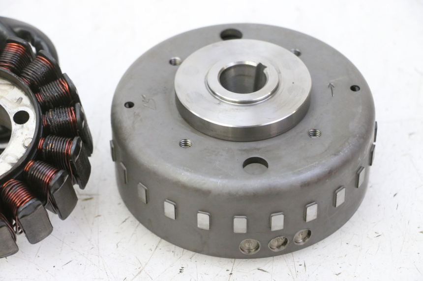 photo de ROTOR STATOREN PEUGEOT SATELIS 125 (2013 - 2018) - Technische close-up