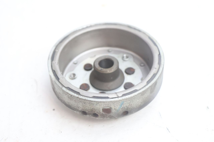 photo de ROTOR STATORE HONDA SCV LEAD 100 (2003 - 2007) - Kenmerkende details
