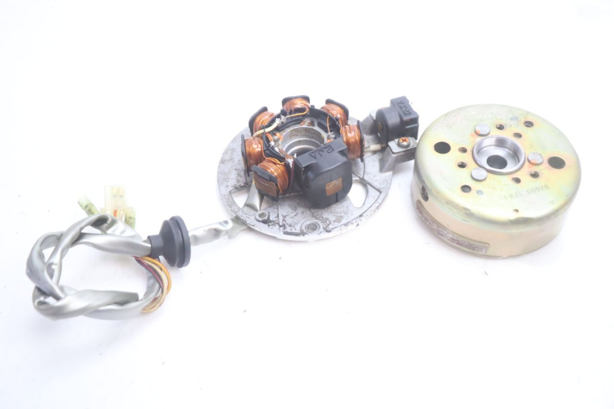 photo de ROTOR STATOREN YAMAHA SLIDER 50 (1999 - 2004) - Hoofdaanzicht