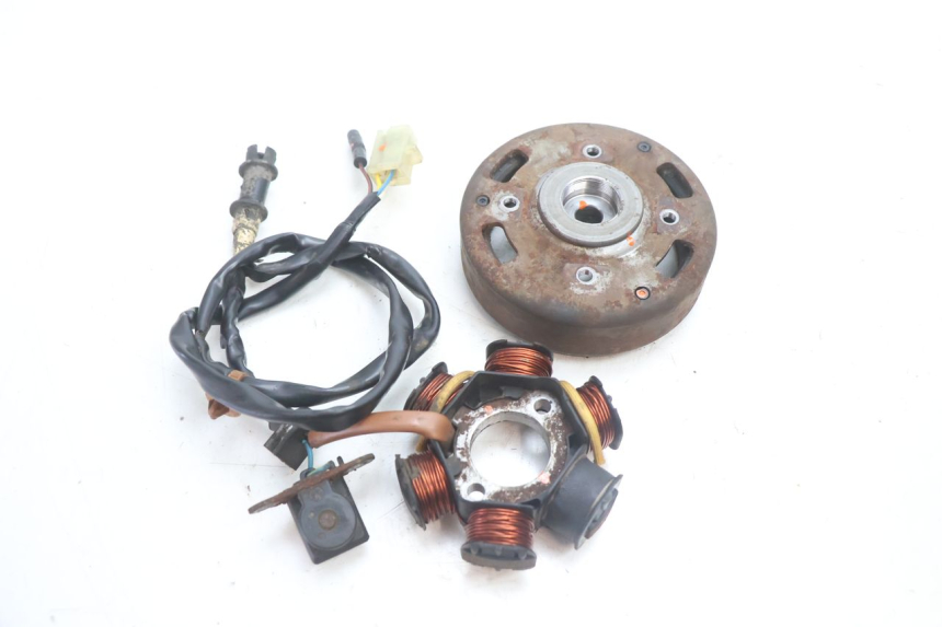 photo de ROTOR STATOR PEUGEOT SPEEDFIGHT 2 AC 50 (2000 - 2009) - Hoofdaanzicht