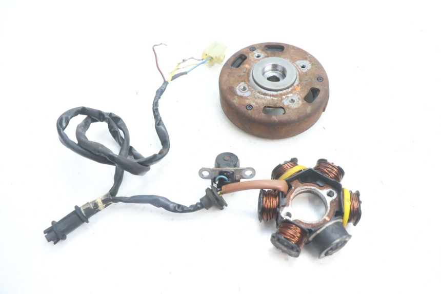 photo de ROTOR STATOR PEUGEOT SPEEDFIGHT 2 AC 50 (2000 - 2009) - Hoofdaanzicht