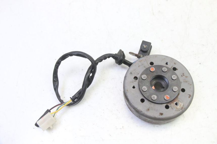 photo de ROTOR STATORE PEUGEOT SPEEDFIGHT 3 AIR 50 (2009 - 2015) - Zoom op gebruiksstaat