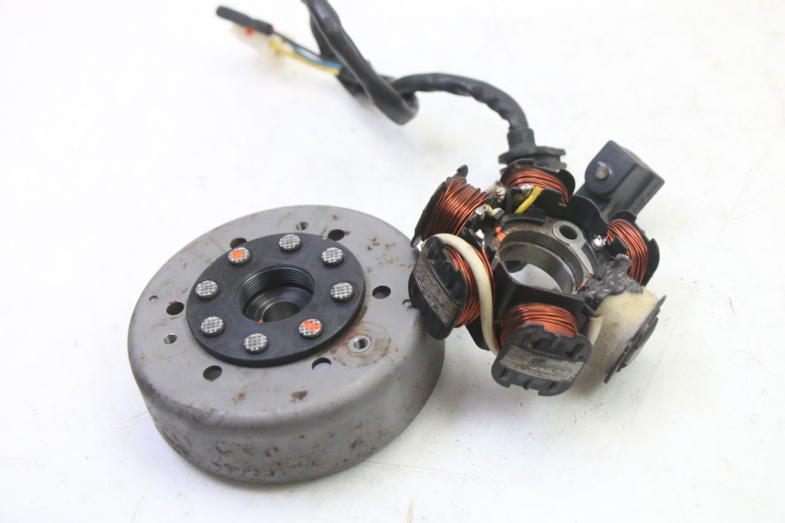 photo de ROTOR STATORE PEUGEOT SPEEDFIGHT 3 AIR 50 (2009 - 2015) - Technische close-up