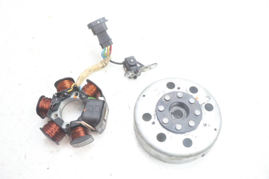 photo de ROTOR STATOREN APRILIA SR 2T 50 (2012 - 2017) - Hoofdaanzicht