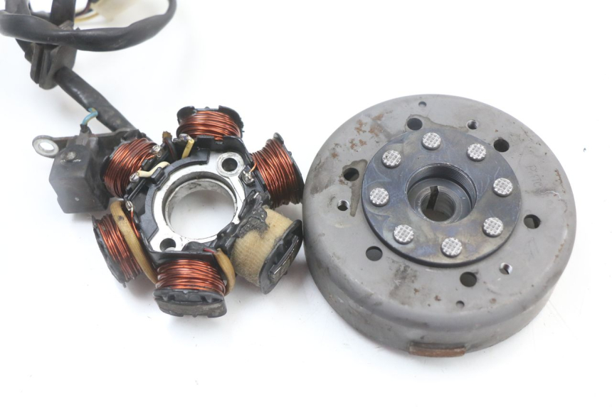 photo de ROTOR STATOREN PEUGEOT STREETZONE 2T 50 (2014 - 2019) - Detail van het onderdeel