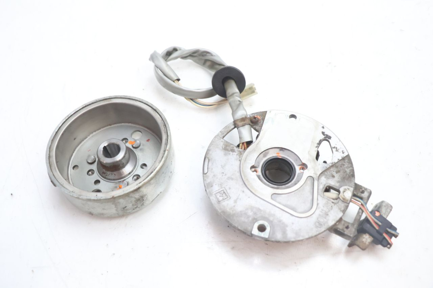 photo de ROTOR STATOREN MBK STUNT NAKED 50 (2004 - 2018) - Detail van het onderdeel