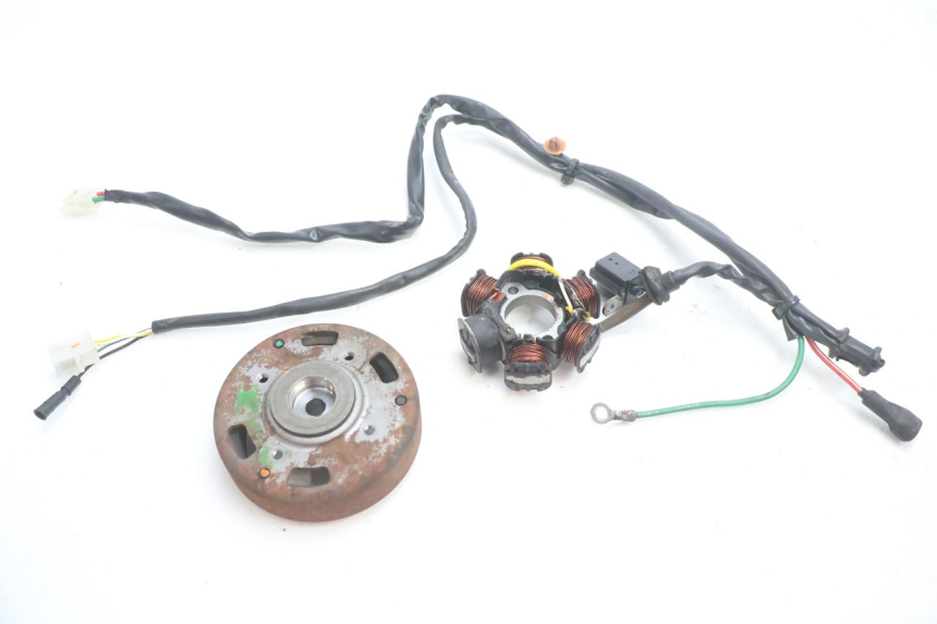 photo de ROTOR STATOREN PEUGEOT TREKKER 50 (1995 - 2004) - Hoofdaanzicht