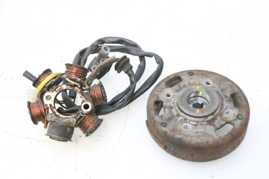 photo de ROTOR STATOREN PEUGEOT TREKKER 50 (1995 - 2004) - Hoofdaanzicht