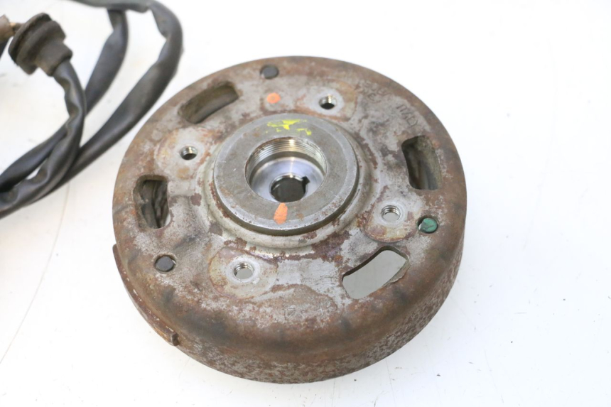 photo de ROTOR STATOREN PEUGEOT TREKKER 50 (1995 - 2004) - Aanvullende foto