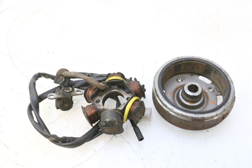 photo de ROTOR STATOREN PEUGEOT TREKKER 50 (1995 - 2004) - Staat van het oppervlak