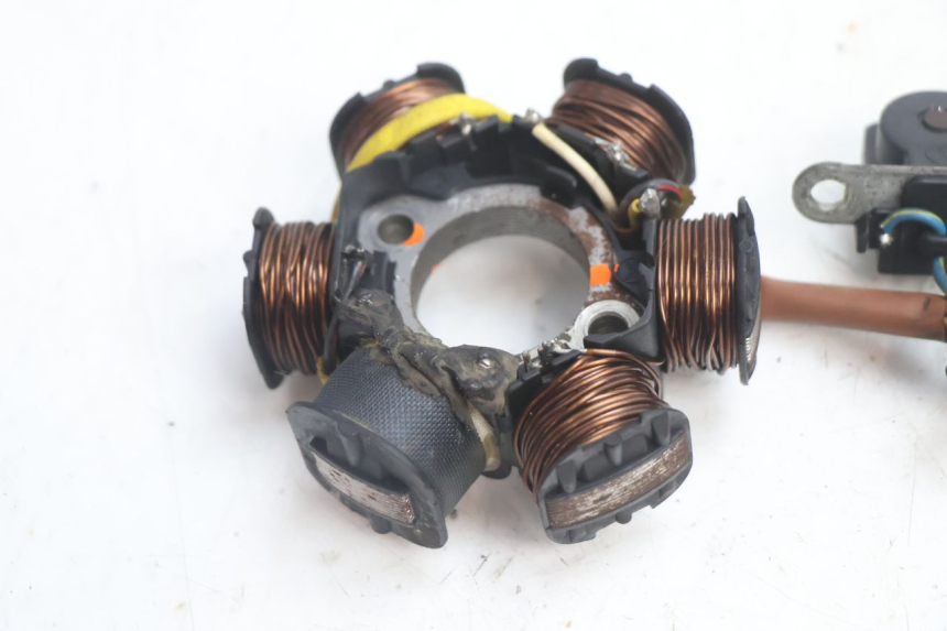 photo de ROTOR STATOREN PEUGEOT TREKKER 50 (1995 - 2004) - Overzicht