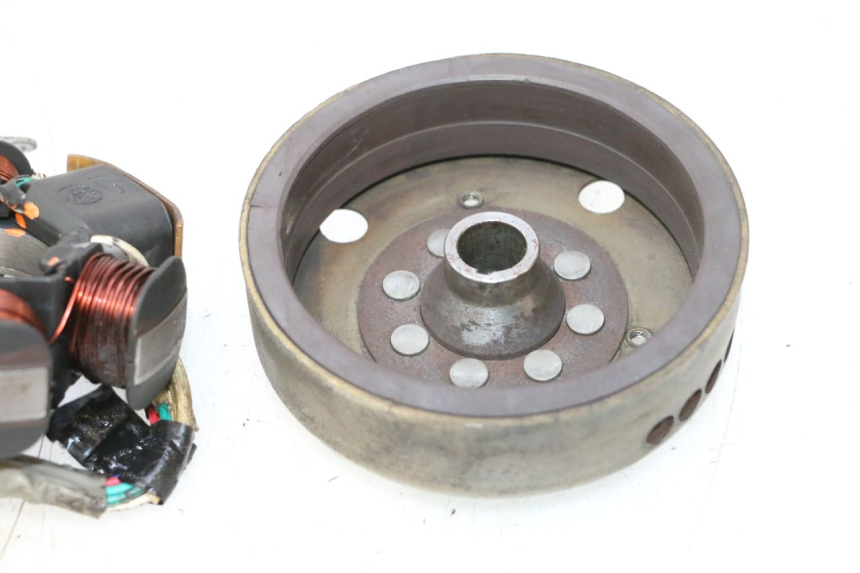 photo de ROTOR STATOR PIAGGIO TYPHOON 50 (2000 - 2009) - Staat van het oppervlak