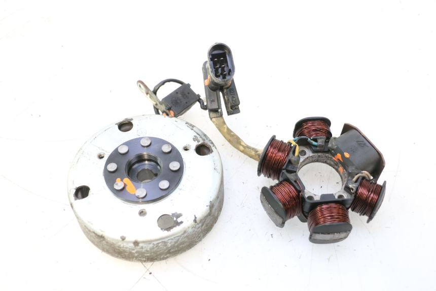 photo de ROTOR STATOR PIAGGIO TYPHOON 50 (2000 - 2009) - Hoofdaanzicht