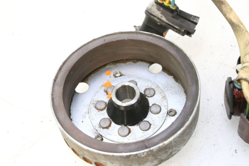 photo de ROTOR STATOR PIAGGIO TYPHOON 50 (2000 - 2009) - Staat van het oppervlak