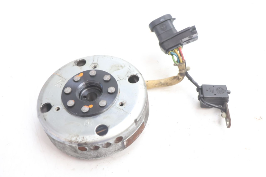photo de ROTOR STATOR PIAGGIO TYPHOON 50 (2000 - 2009) - Zoom op gebruiksstaat