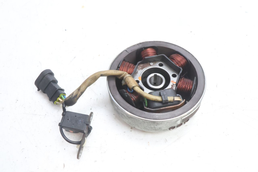 photo de ROTOR STATOREN PIAGGIO VESPA S 2T 50 (2007 - 2014) - Andere kijkhoek