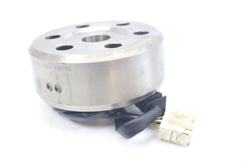 photo de ROTOR STATORE HONDA VFR FI RC46 800 (1998 - 2001) - Detail van het onderdeel