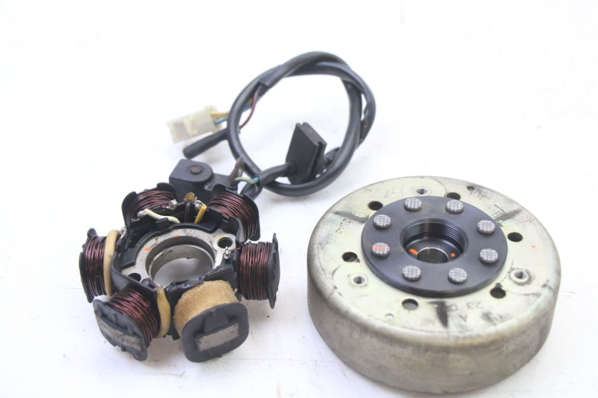 photo de ROTOR STATOREN PEUGEOT VIVACITY NEW 2T 50 (2008 - 2017) - Detail van het onderdeel