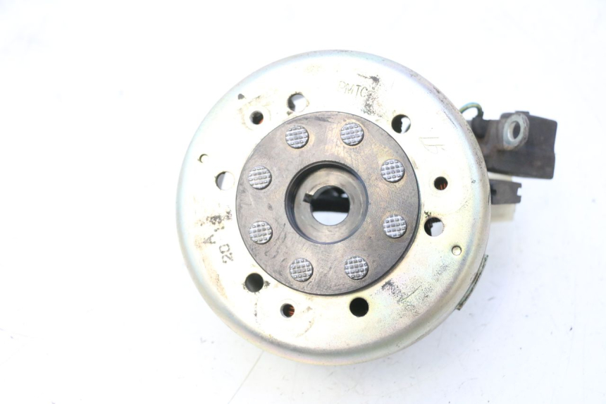 photo de ROTOR STATOREN PEUGEOT VIVACITY NEW 2T 50 (2008 - 2017) - Detail van het onderdeel