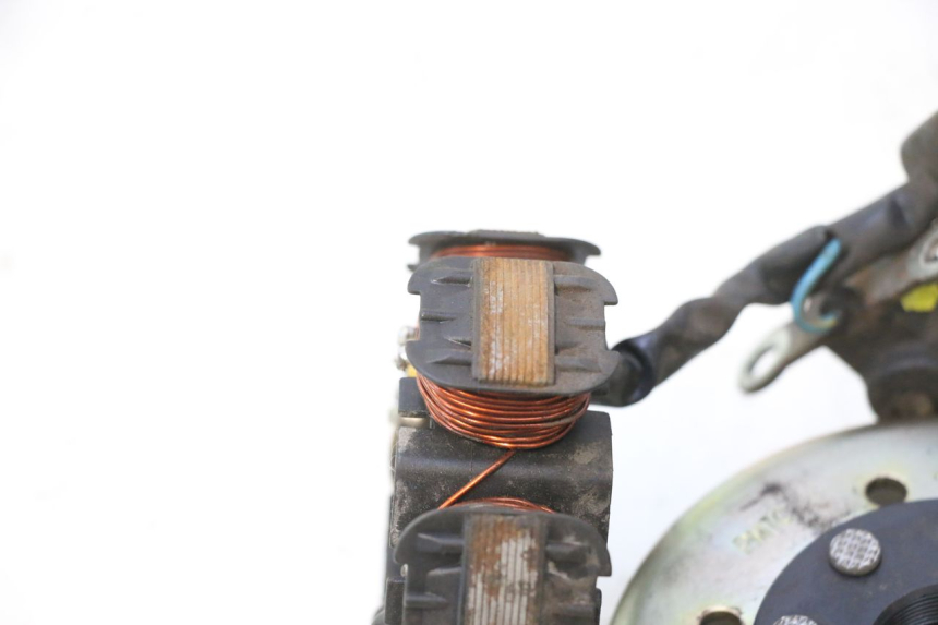 photo de ROTOR STATOREN PEUGEOT VIVACITY NEW 2T 50 (2008 - 2017) - Zoom op componenten