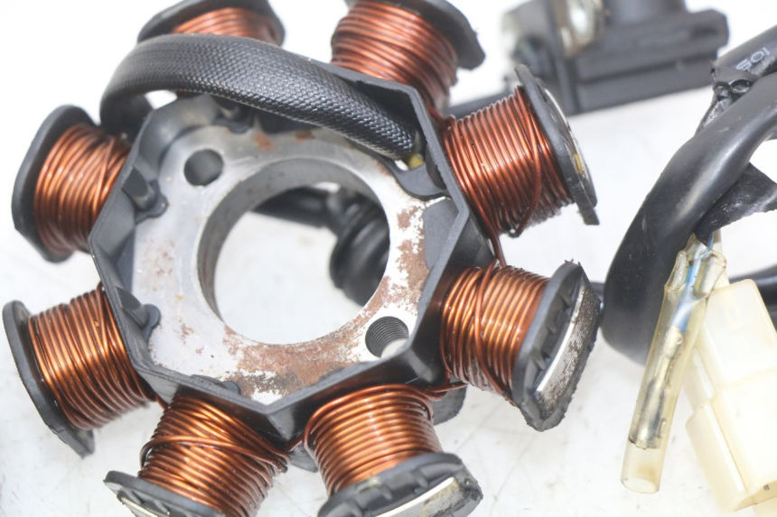 photo de ROTOR STATOR PEUGEOT VIVACITY NEW 4T 50 (2008 - 2017) - Productaanzicht