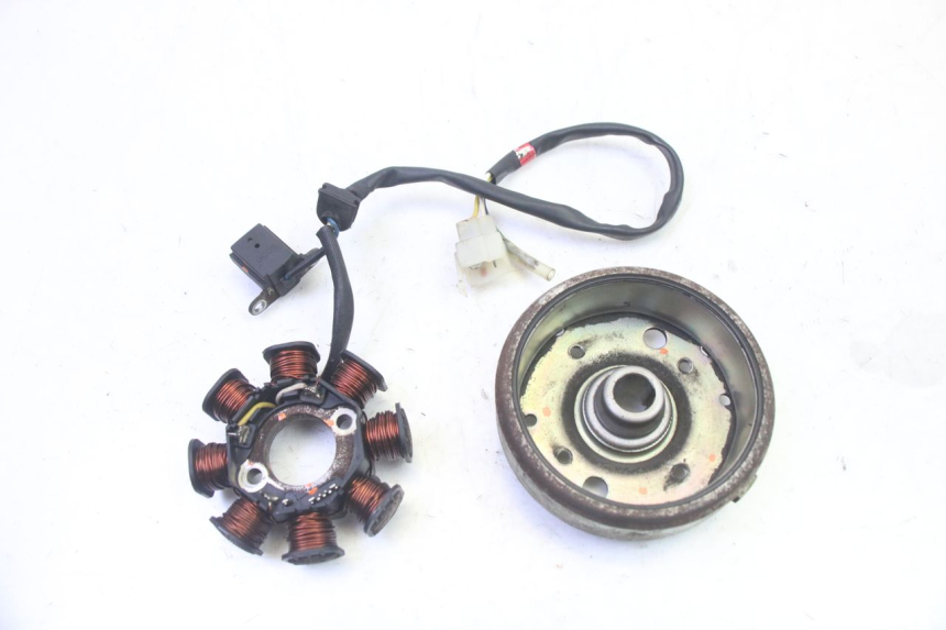 photo de ROTOR STATOR PEUGEOT VIVACITY NEW 4T 50 (2008 - 2017) - Detail van het onderdeel