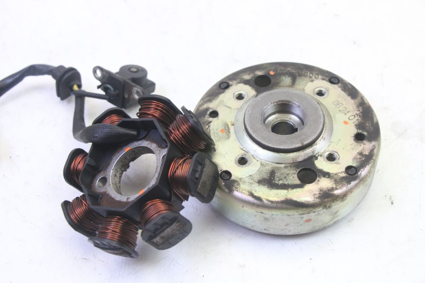 photo de ROTOR STATOR PEUGEOT VIVACITY NEW 4T 50 (2008 - 2017) - Technische close-up