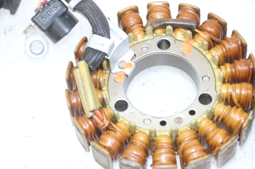 photo de ROTOR STATORE YAMAHA XMAX X-MAX 125 (2006 - 2009) - Technische close-up