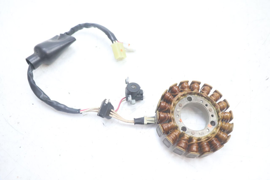 photo de ROTOR STATORE YAMAHA XMAX X-MAX 125 (2006 - 2009) - Bevestigingspunten
