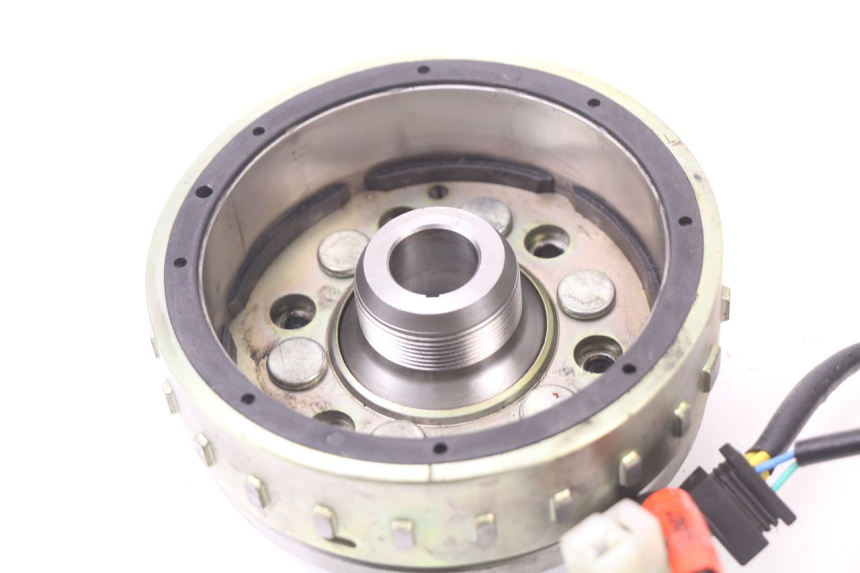 photo de ROTOR STATORE KYMCO XCITING 500 (2007 - 2010) - Bevestigingspunten
