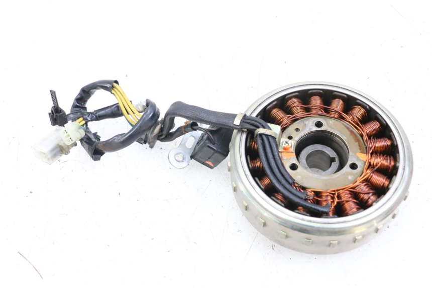 photo de ROTOR STATORE KYMCO XCITING 250 (2006 - 2009) - Andere kijkhoek