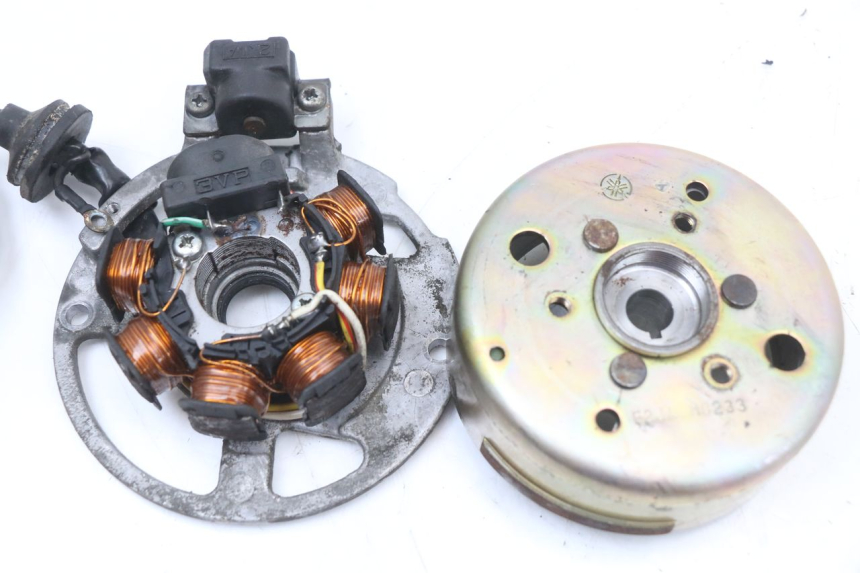 photo de ROTOR STATORE YAMAHA YE ZEST 50 (1992 - 1998) - Detail van het onderdeel