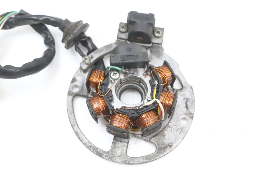 photo de ROTOR STATORE YAMAHA YE ZEST 50 (1992 - 1998) - Andere kijkhoek