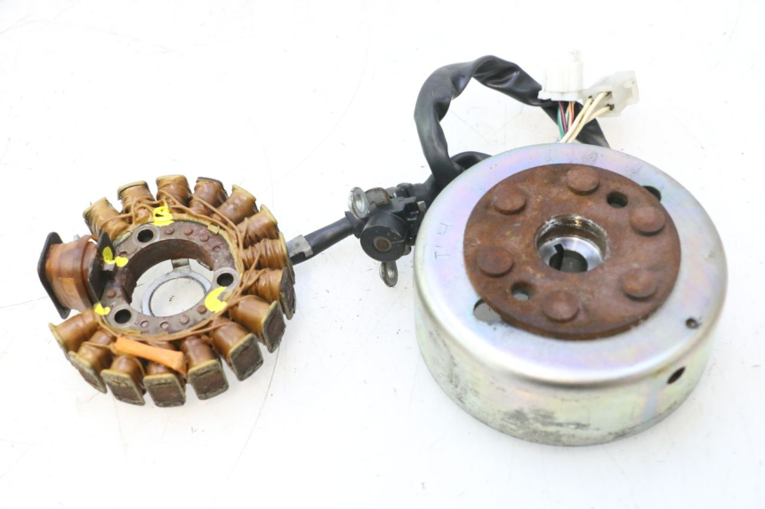 photo de ROTOR STATOREN YAMAHA YP MAJESTY 125 (2002 - 2006) - Hoofdaanzicht