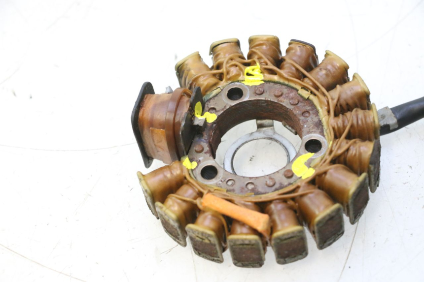 photo de ROTOR STATOREN YAMAHA YP MAJESTY 125 (2002 - 2006) - Focus op structuur