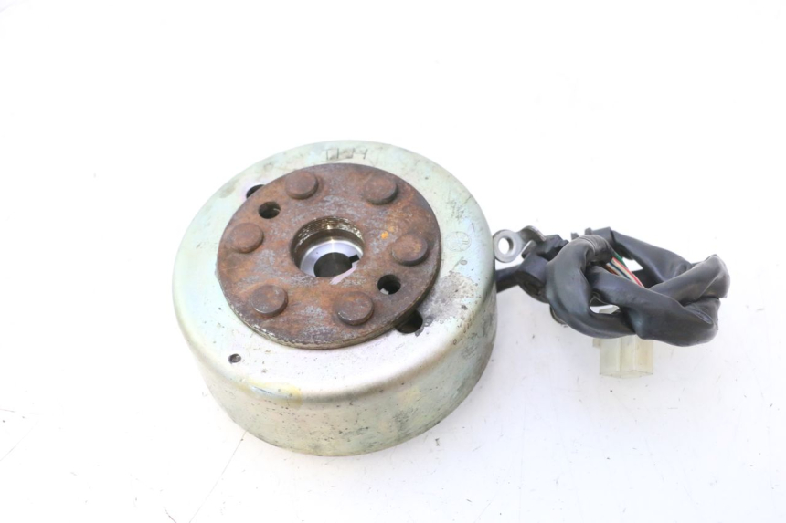 photo de ROTOR STATOREN YAMAHA YP MAJESTY 125 (1998 - 2001) - Detail van het onderdeel