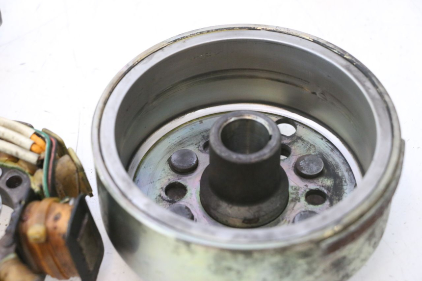 photo de ROTOR STATOREN YAMAHA YP MAJESTY 125 (1998 - 2001) - Productaanzicht