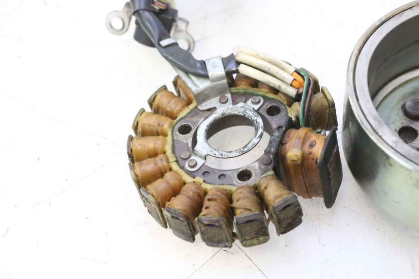 photo de ROTOR STATOREN YAMAHA YP MAJESTY 125 (1998 - 2001) - Markeringen en referenties