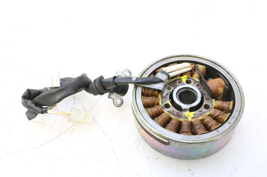 photo de ROTOR STATOREN YAMAHA YP MAJESTY 125 (2002 - 2006) - Detail van het onderdeel