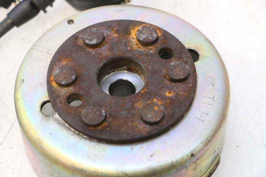 photo de ROTOR STATOREN YAMAHA YP MAJESTY 125 (2002 - 2006) - Zoom op componenten