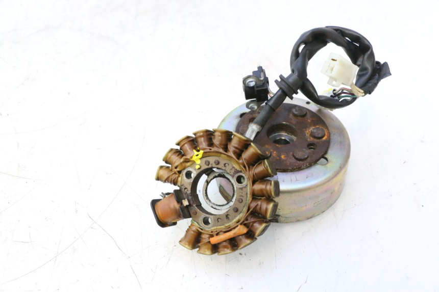 photo de ROTOR STATOREN YAMAHA YP MAJESTY 125 (2002 - 2006) - Andere kijkhoek